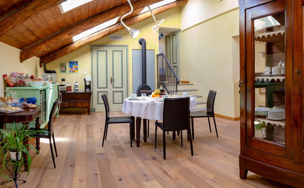 Bed and Breakfast Ca d'I. à Magliano Alfieri Extérieur photo